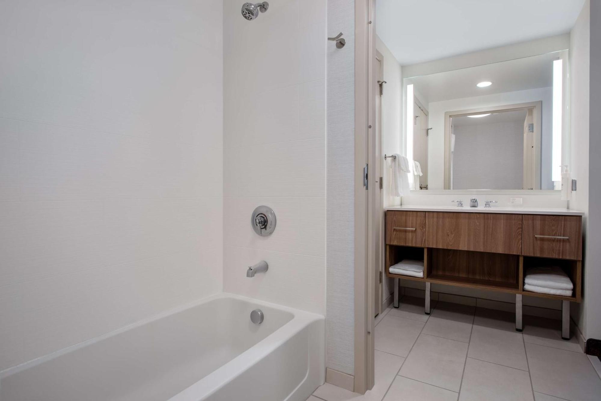 Homewood Suites By Hilton Davidson מראה חיצוני תמונה